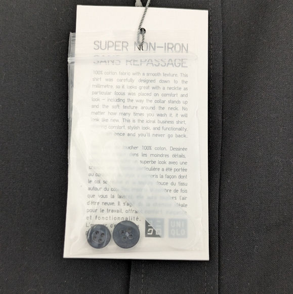 Uniqlo Black Dress Shirt - Picture 4 of 5
